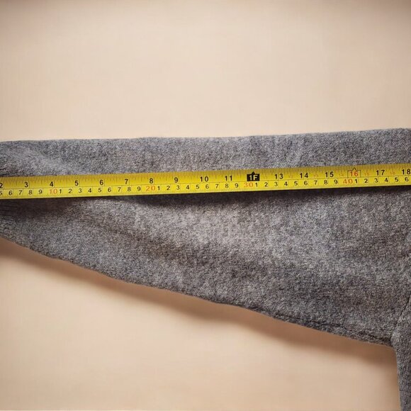 Jon & Anna Cropped Gray Knit Button-Up Sweater XL - Picture 6 of 8